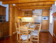 Maison Mona