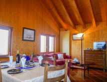 Maison Mona