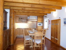 Maison Mona