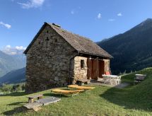 Ferienhaus Rustico Tecc du Martin