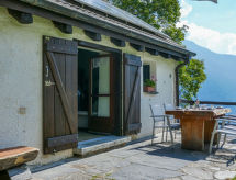 Rustiek vakantiehuis met privétuin en bergzicht bij Leontica - thumbnail 6