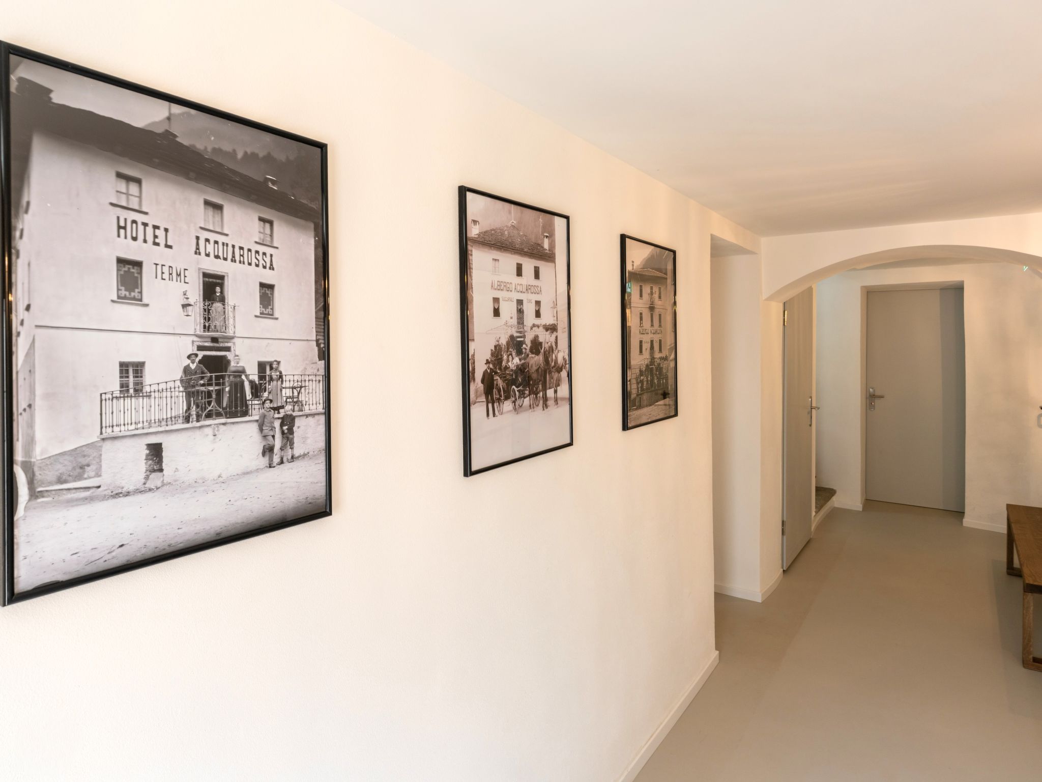 Villa Acquarossa 1736 - Inside