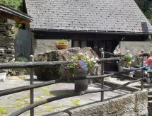 Rustiek bergverblijf in Dangio – Torre met overdekt terras en open haard - thumbnail 2