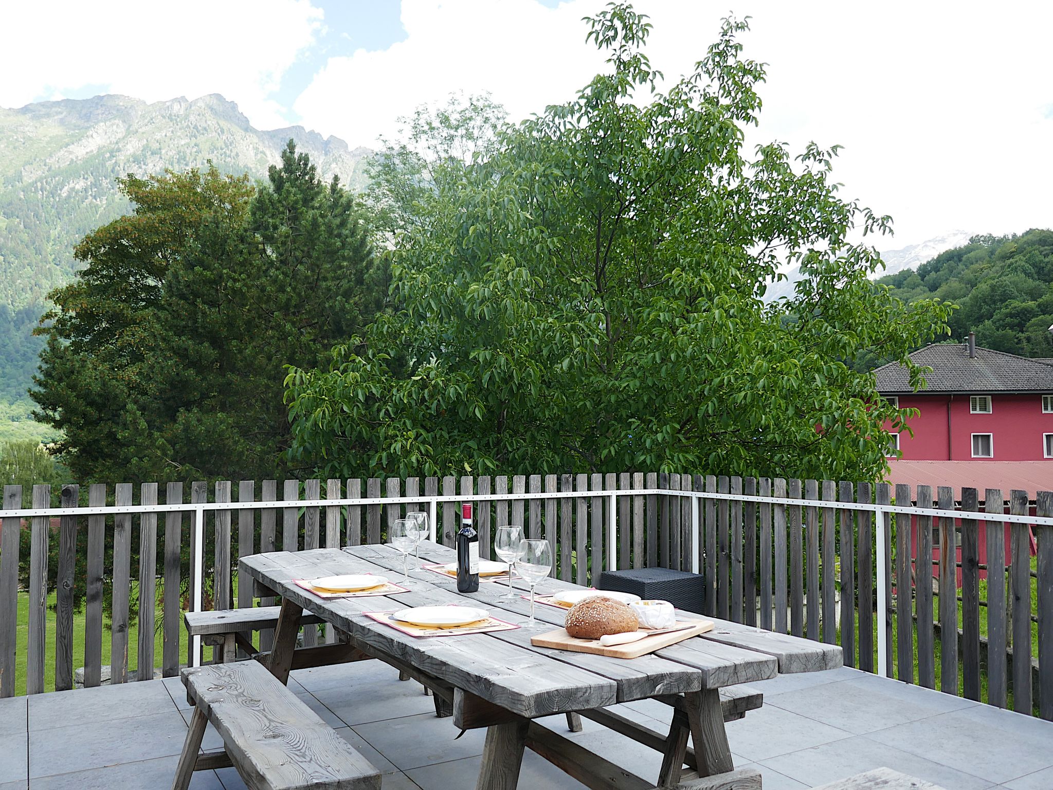 Apt. Terrace - Buiten