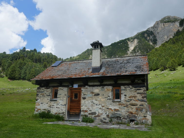 4-persoons vakantiehuis Rustico Edel in Olivone met bergzicht in Olivone
