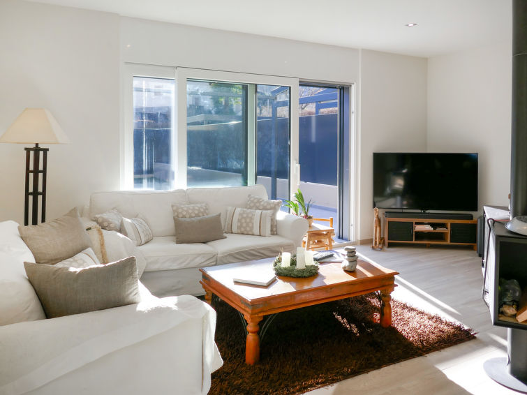 Casa Ludiana - Slide 12