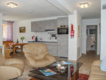 Ferienwohnung Poolside