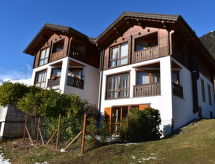 Rüthanet: Sfeervol appartement in Airolo met haard en tuin, dichtbij piste en meer - thumbnail 1