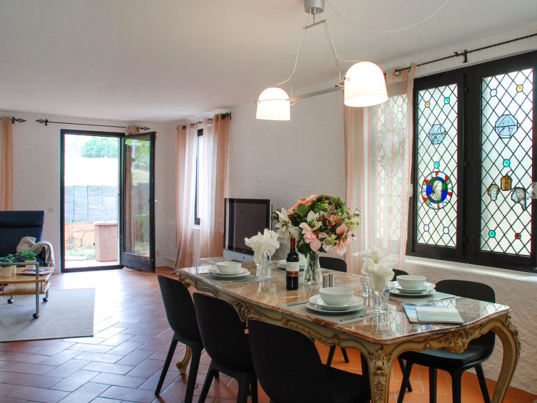 Search and Stay destination Brusino Arsizio, TI - Switzerland from AU$ 390. Fiorita