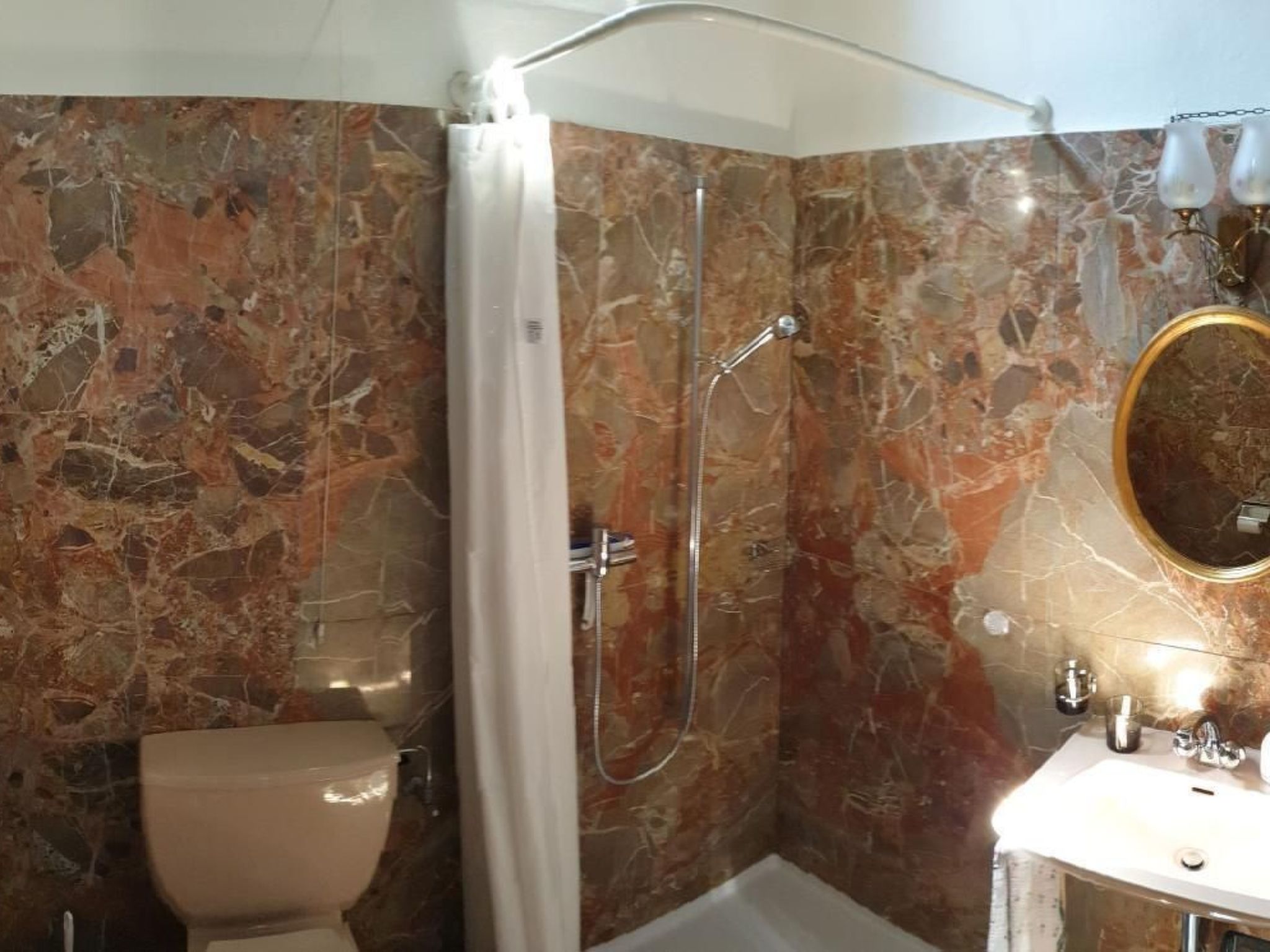 Palazzo Petraglio – grosszügiges Ferienhaus-Binnen