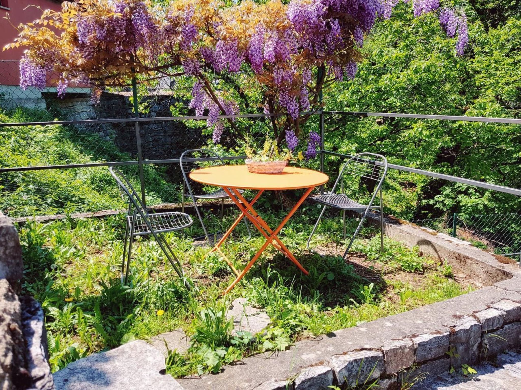 Mit Bergblick-Binnen