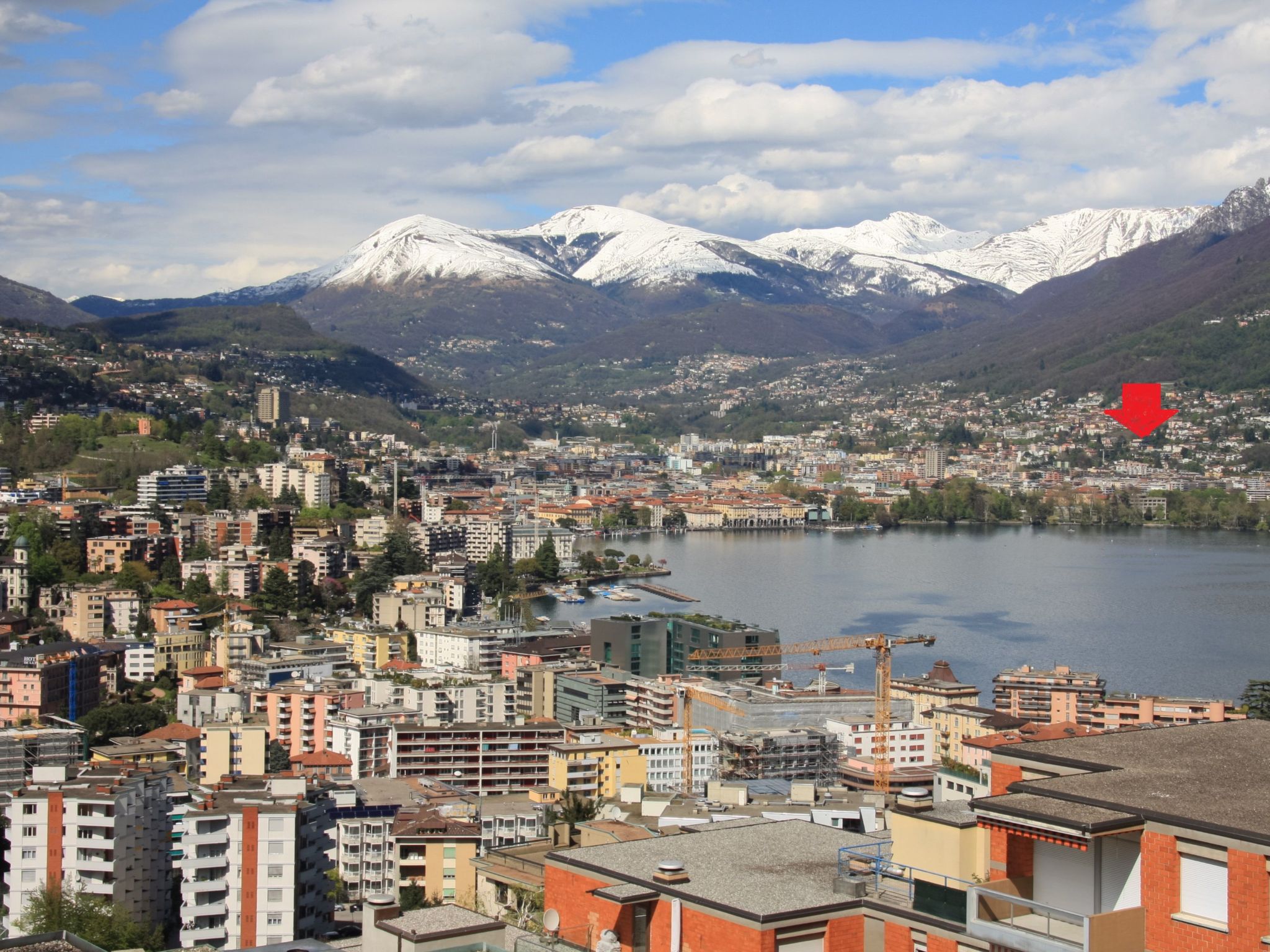 Executive mit 6 Schlafzimmern und 2 Bädern Apartment in Lugano