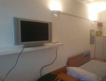 Vrijstaand vakantiehuis met uitzicht op het water in Lugano - thumbnail 3