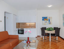 Luxe appartement met panoramisch uitzicht op het meer van Lugano - thumbnail 4