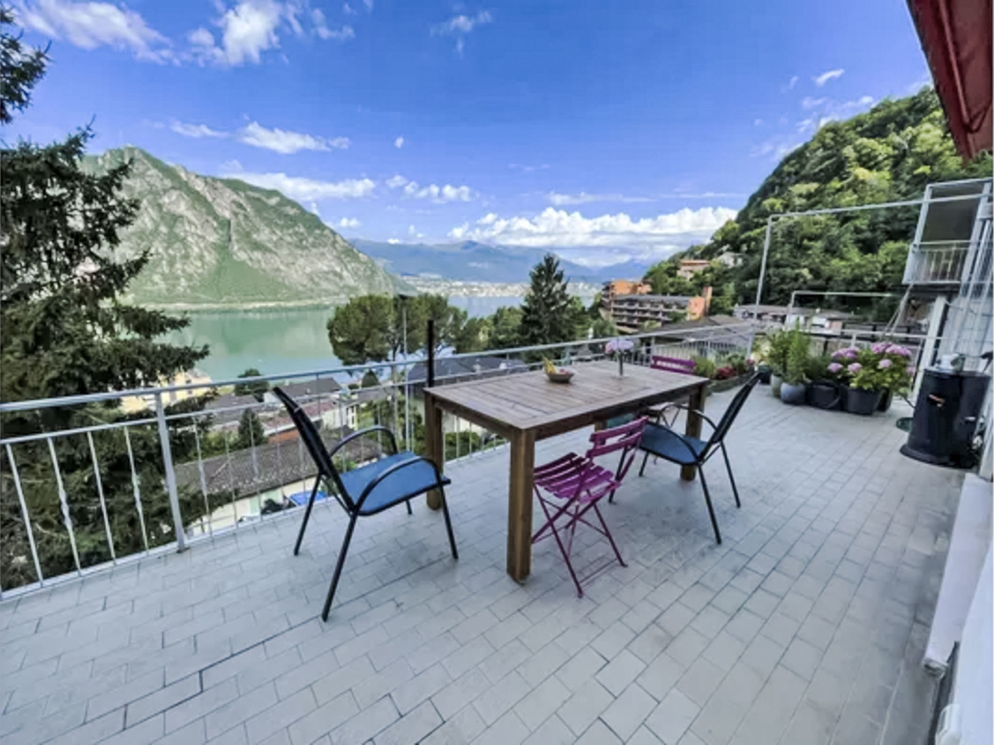 Casa Vista Lago Campione