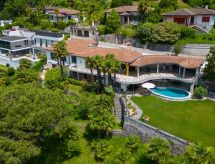 Villa Samar: Luxe privéverblijf aan het Meer van Lugano met verwarmd zwembad - thumbnail 3