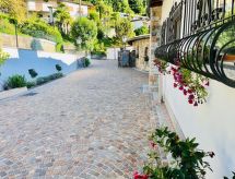 Villa Samar: Luxe privéverblijf aan het Meer van Lugano met verwarmd zwembad - thumbnail 4