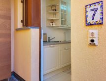 4-persoons appartement met meerzicht in Morcote - thumbnail 6