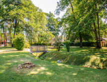 Ferienwohnung Residenza Parcolago Apt 018 mit Garten