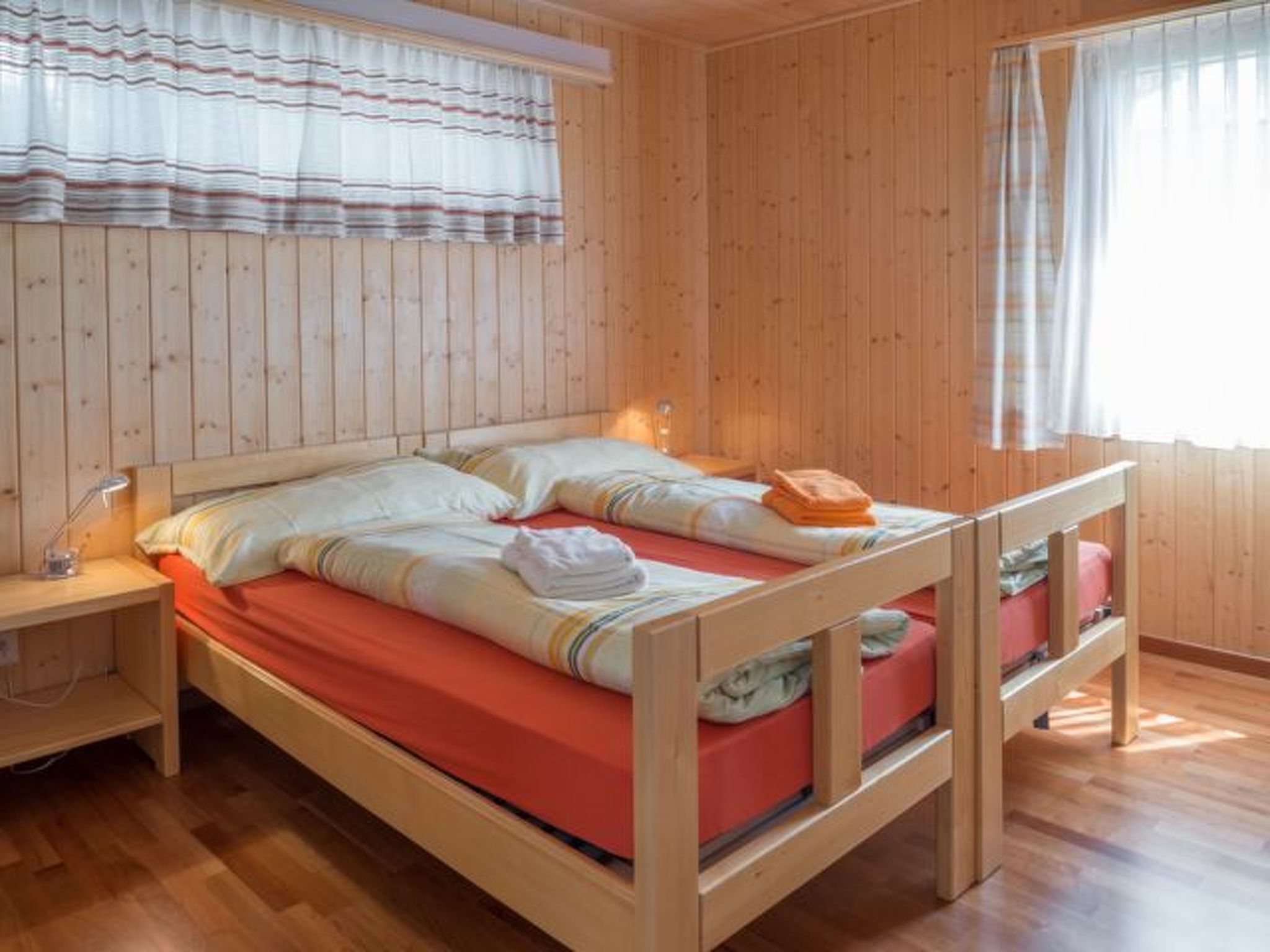 Appartement Caflisch Jacob und Erika, (Trin Mulin), 500 – Chambre, photo 8 sur 15