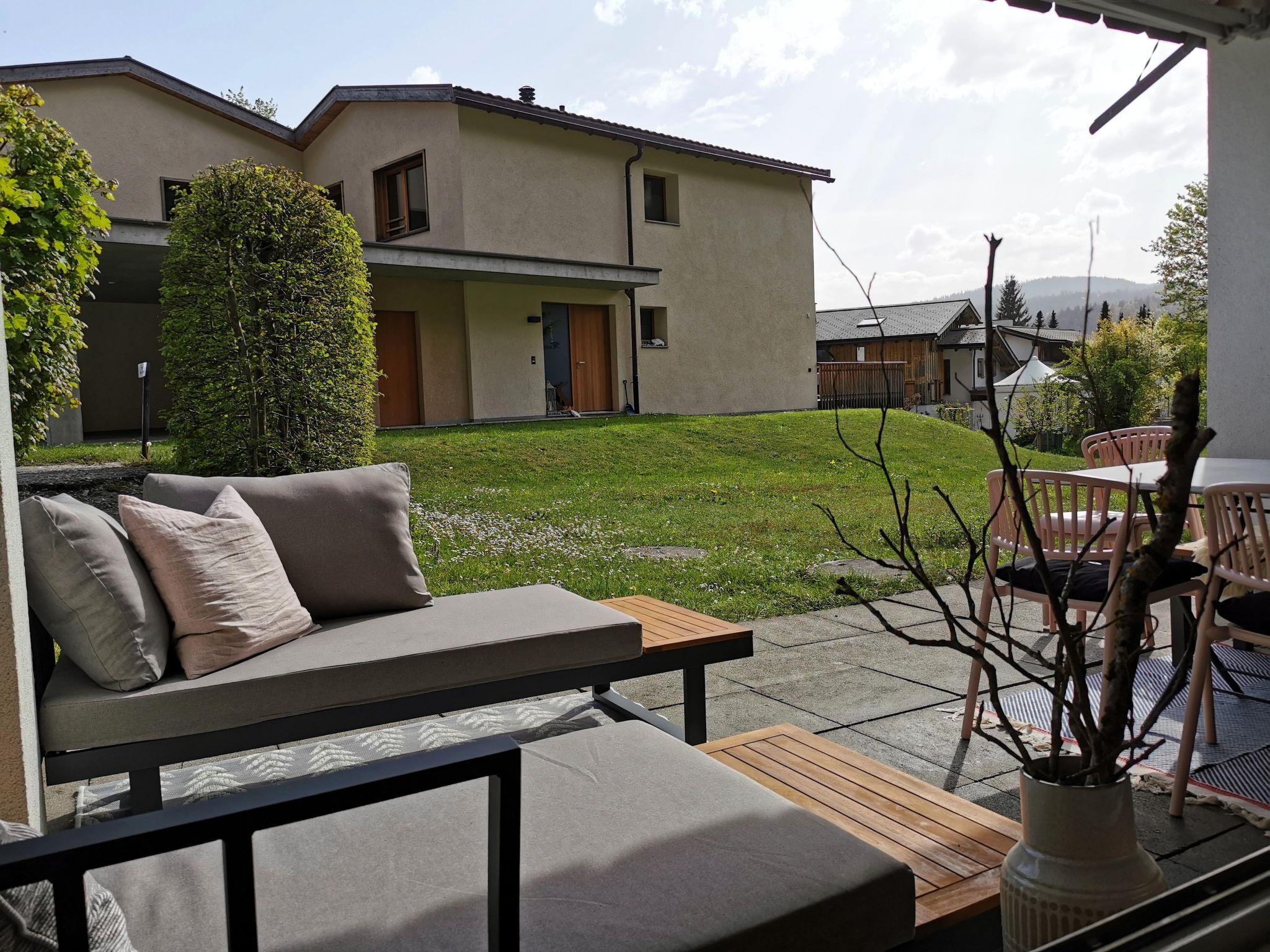 Abitaziun Patgific - Ferienwohnung im Casa Hirundella, (Trin Mulin),