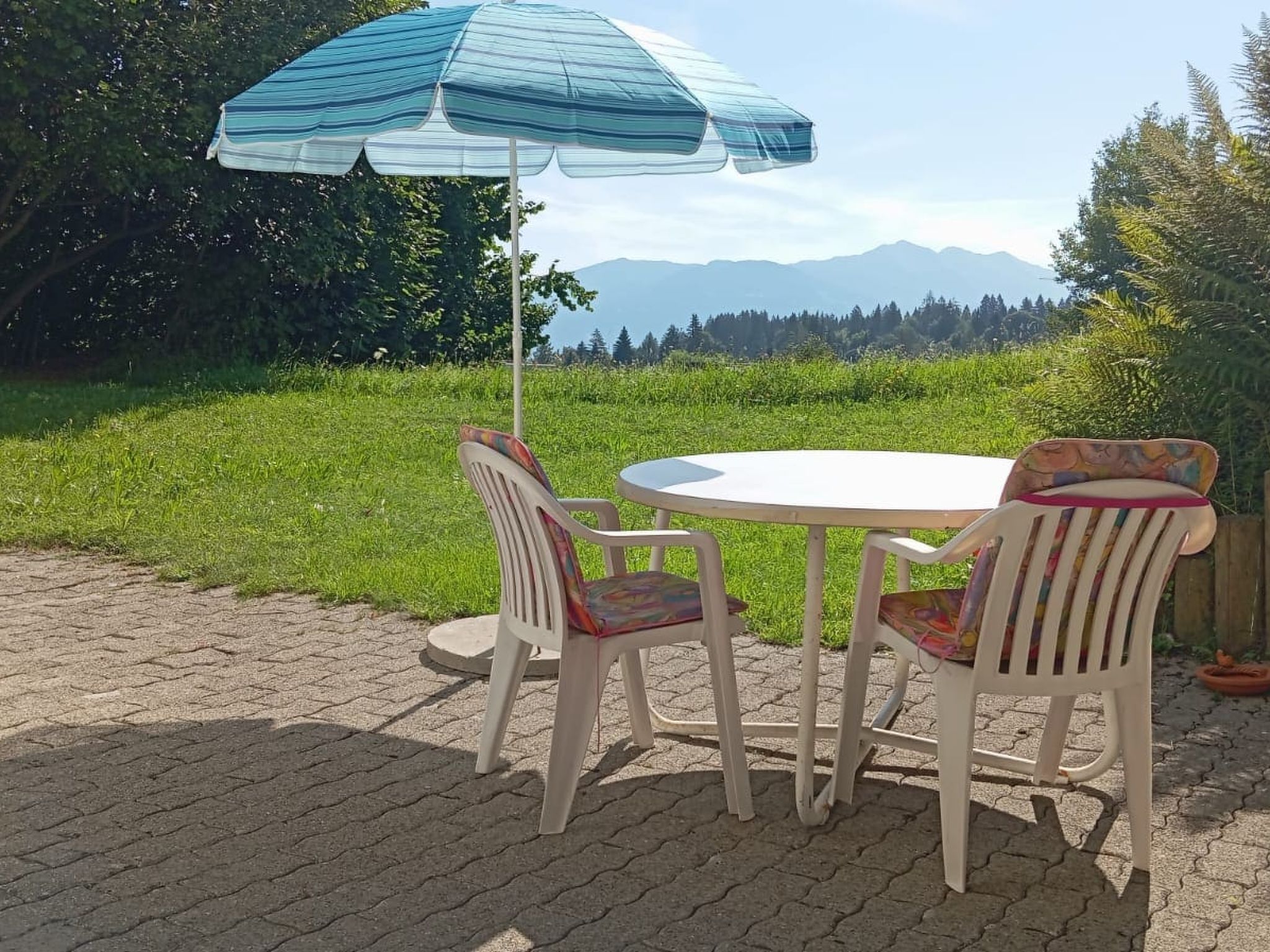 Photo of Casa Cappalutta, (Flims Waldhaus). 2.5 Zimmerwohnung mit direktem Gartenzugang