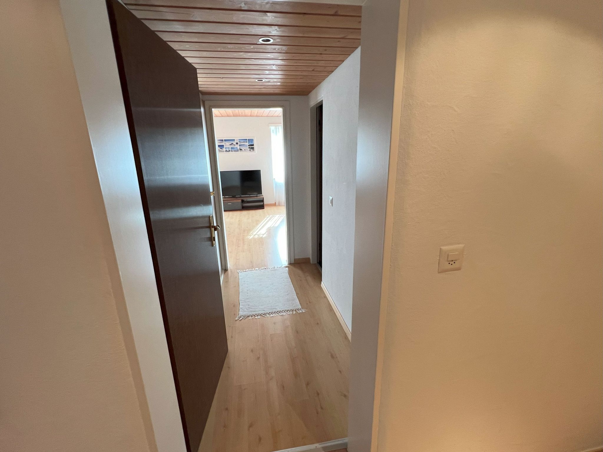 Photo of Residenza Cristallo, (Flims Dorf). 3.5 Zimmer Partérre Wohnung (97m2) mit Garte