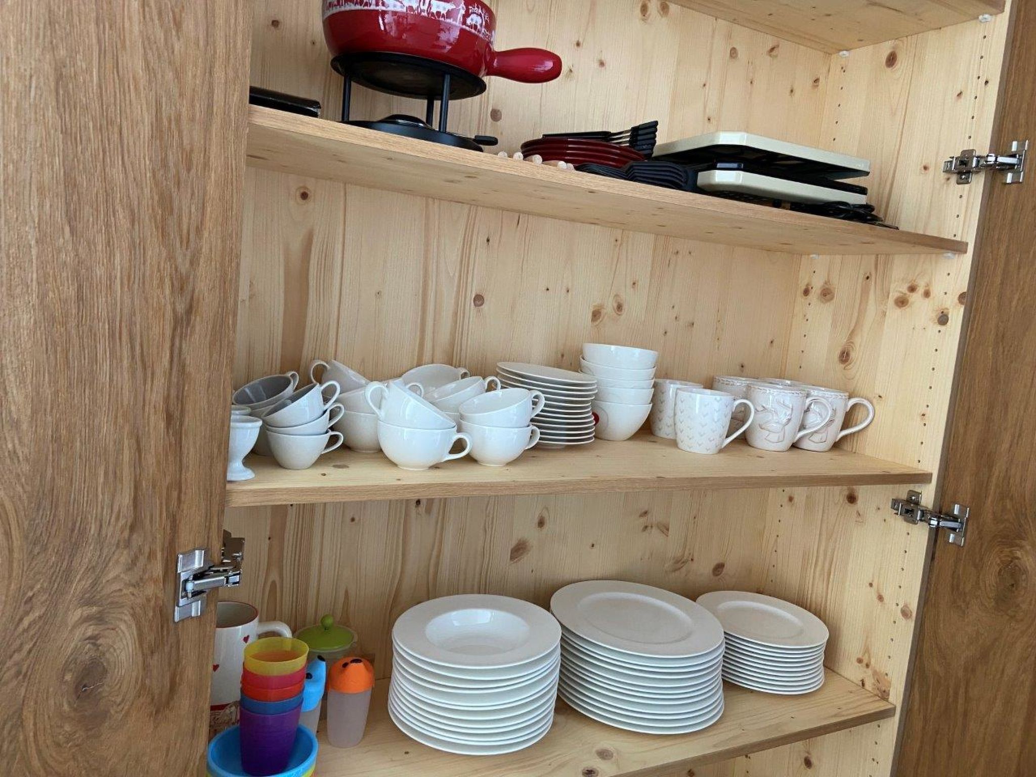 Photo of Casa Admisa, (Flims Dorf). 3.5 Ferienwohnung, 2 Duschen, 2 WC, 85 m2, für max.