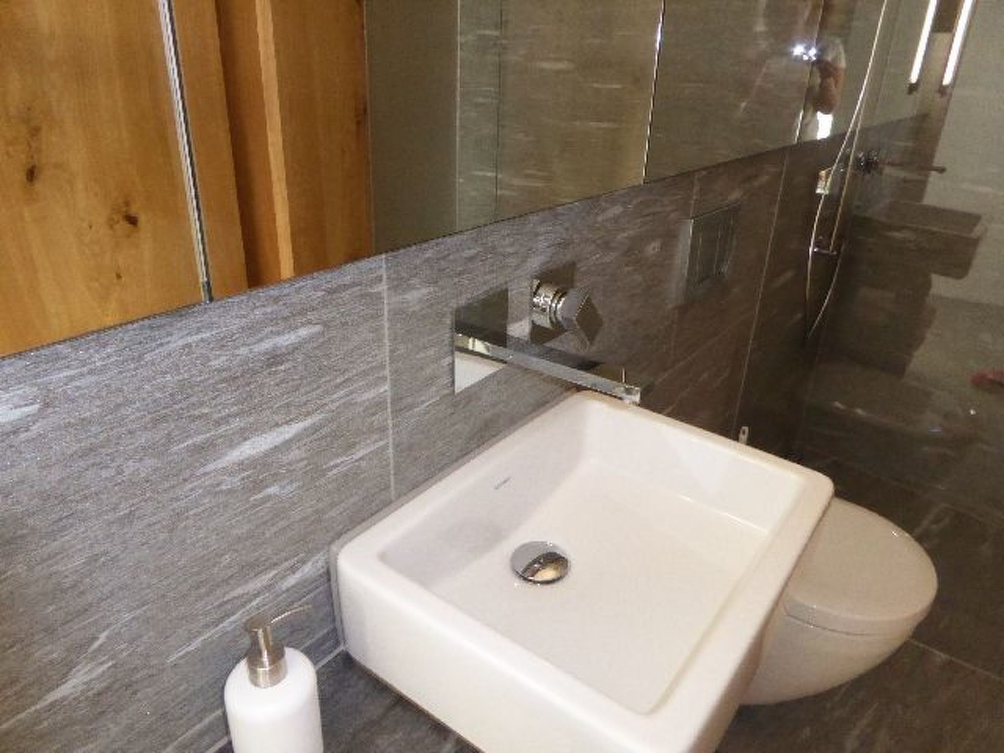 Photo of Casa Admisa, (Flims Dorf). 3.5 Ferienwohnung, 2 Duschen, 2 WC, 85 m2, für max.