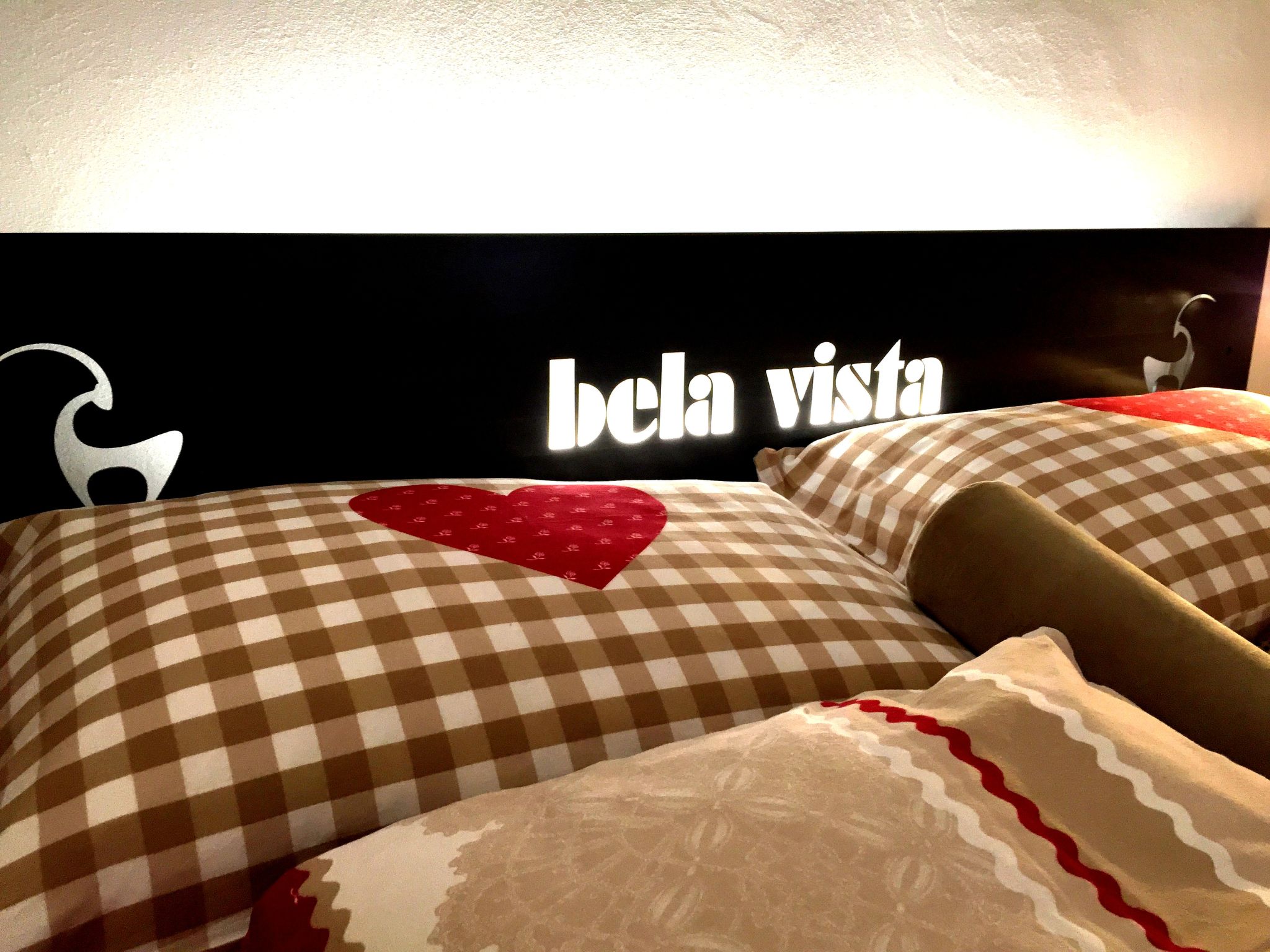 Photo of Casa Admisa, (Flims Dorf). 3.5 Ferienwohnung, 2 Duschen, 2 WC, 85 m2, für max.