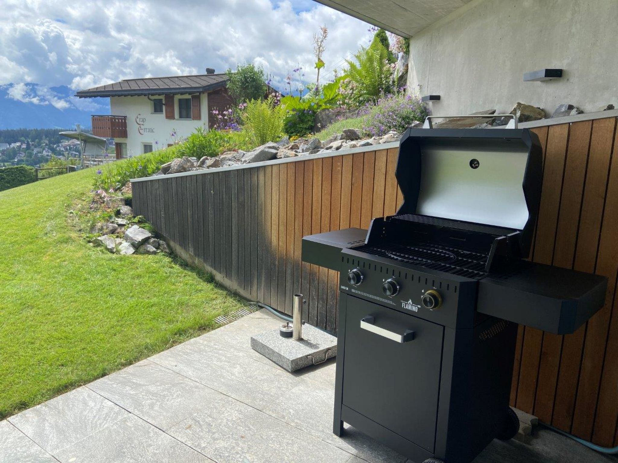 Photo of Casa Admisa, (Flims Dorf). 3.5 Ferienwohnung, 2 Duschen, 2 WC, 85 m2, für max.