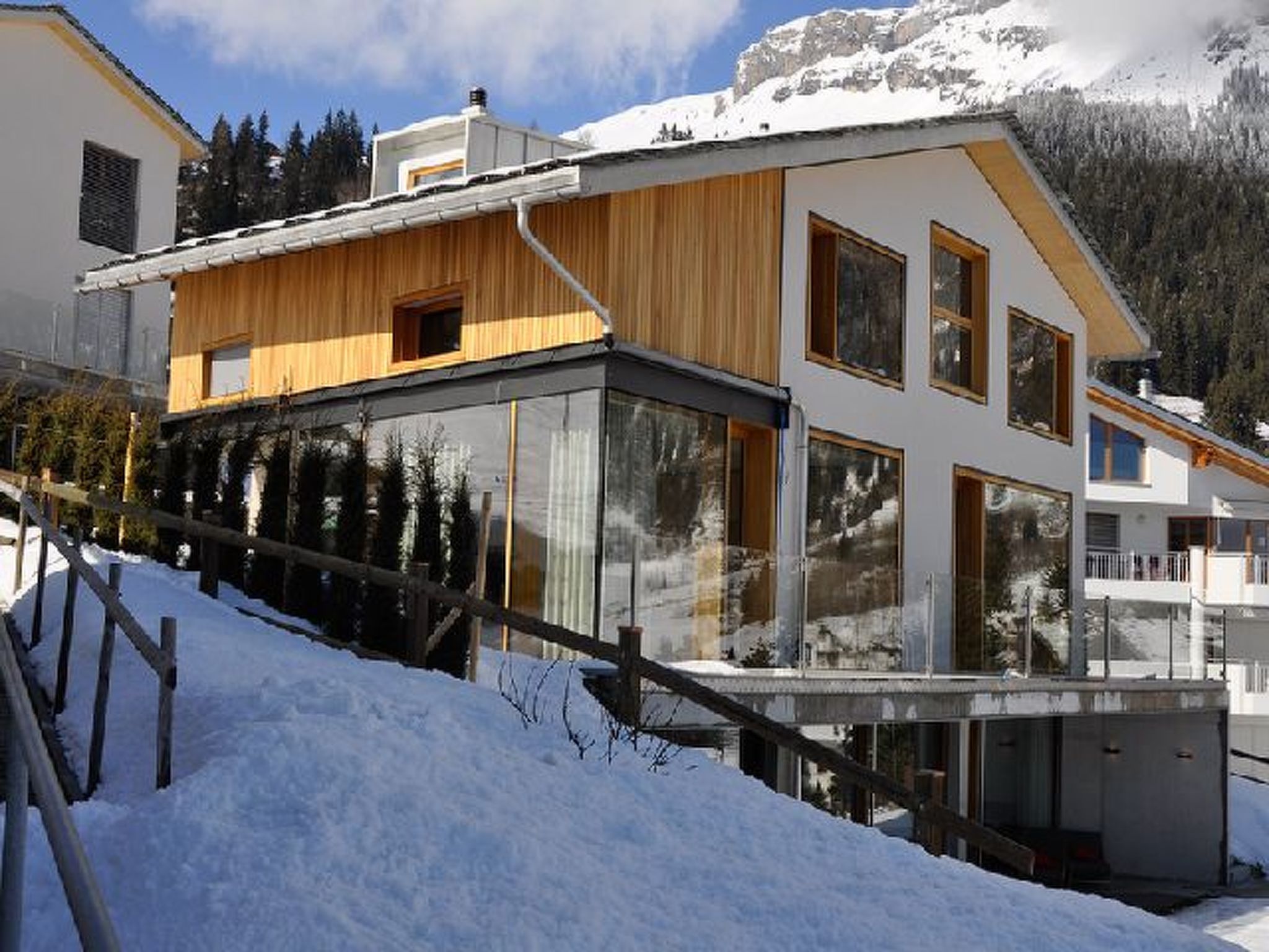 Photo of Casa Admisa, (Flims Dorf). 3.5 Ferienwohnung, 2 Duschen, 2 WC, 85 m2, für max.