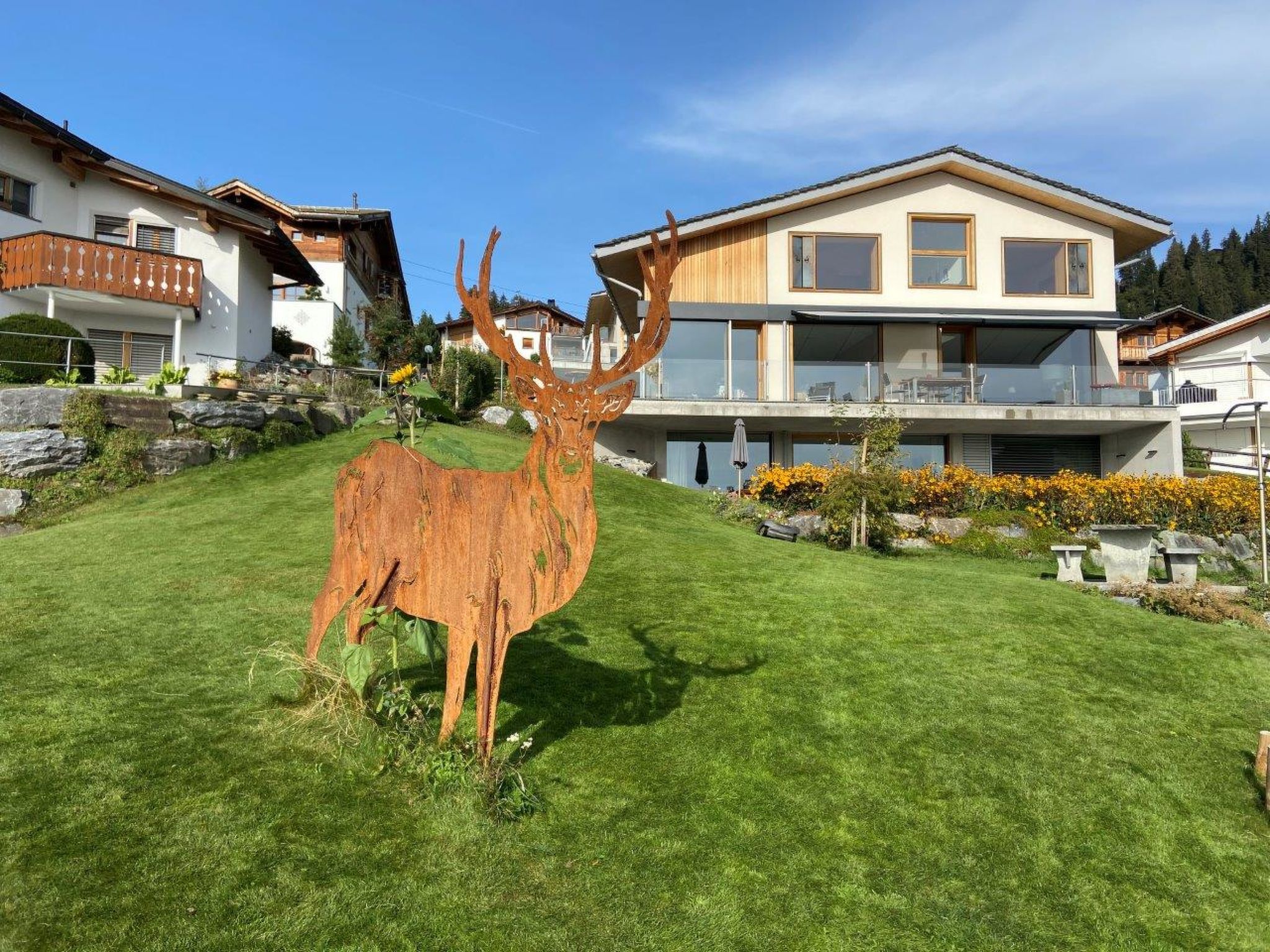 Photo of Casa Admisa, (Flims Dorf). 3.5 Ferienwohnung, 2 Duschen, 2 WC, 85 m2, für max.