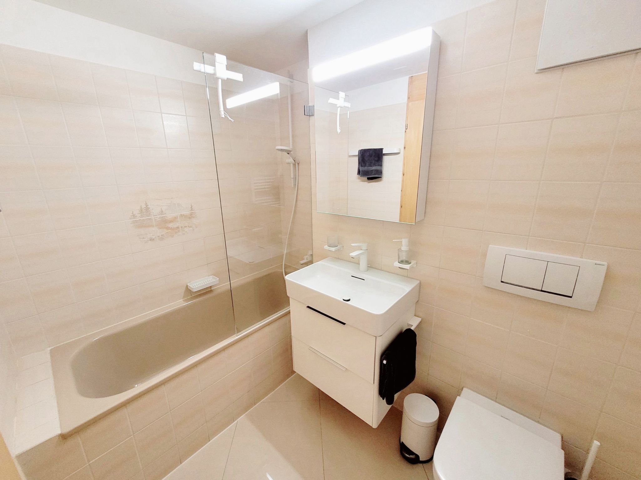 Photo of Fewo Cordial im Casa Erizun, (Flims Dorf). 3.5 Zimmer Ferienwohnung mit Bad/WC,