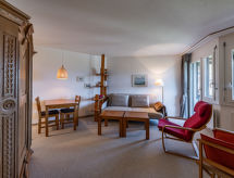 Knus 1.5-kamer appartement in Flims Dorf, direct aan de skipiste - thumbnail 1