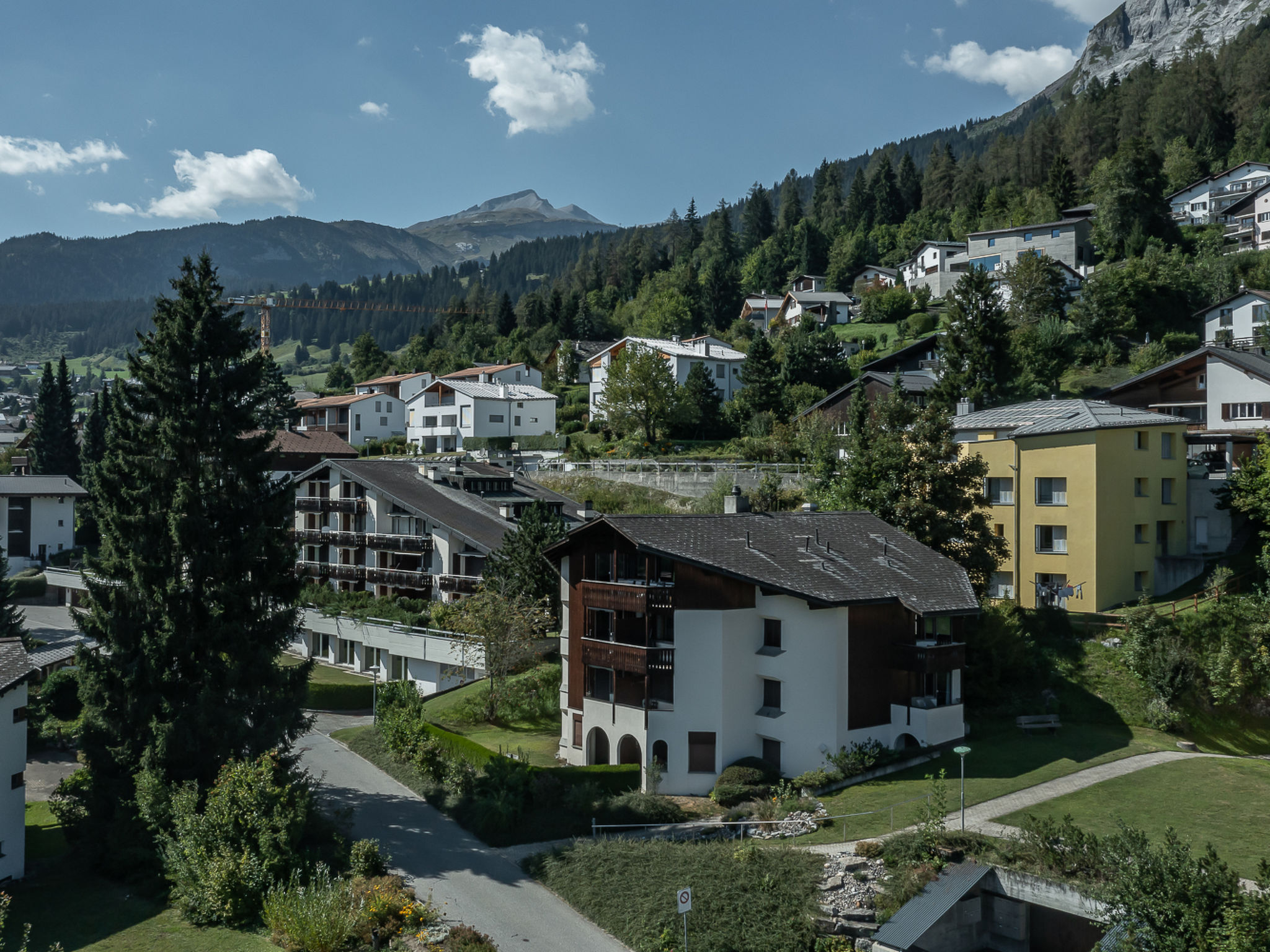 Photo of Apartment Tavaun - Crap Grisch, (Flims Dorf). 1.5 Zimmer Wohnung