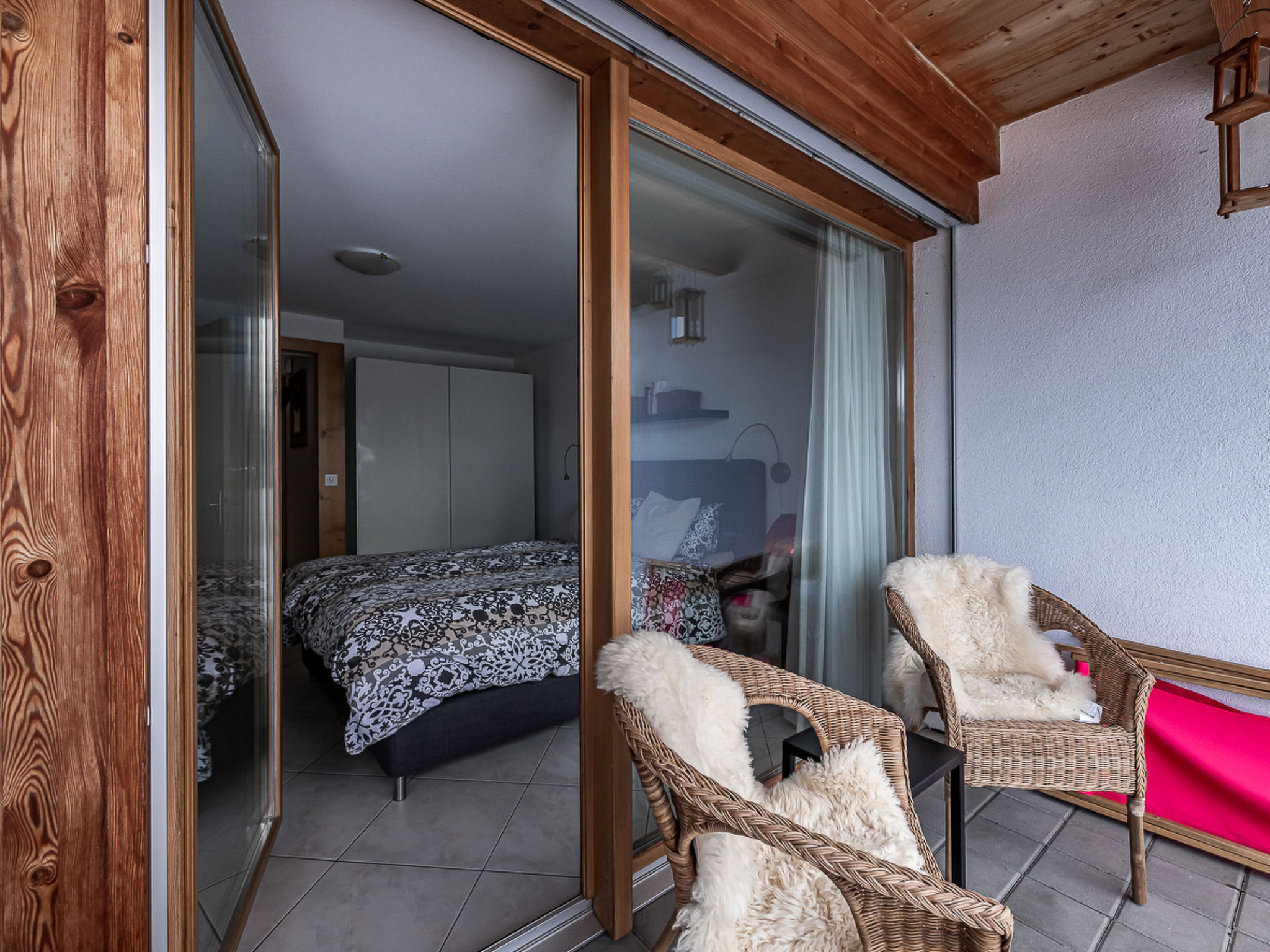 Photo of CH7017.742.1