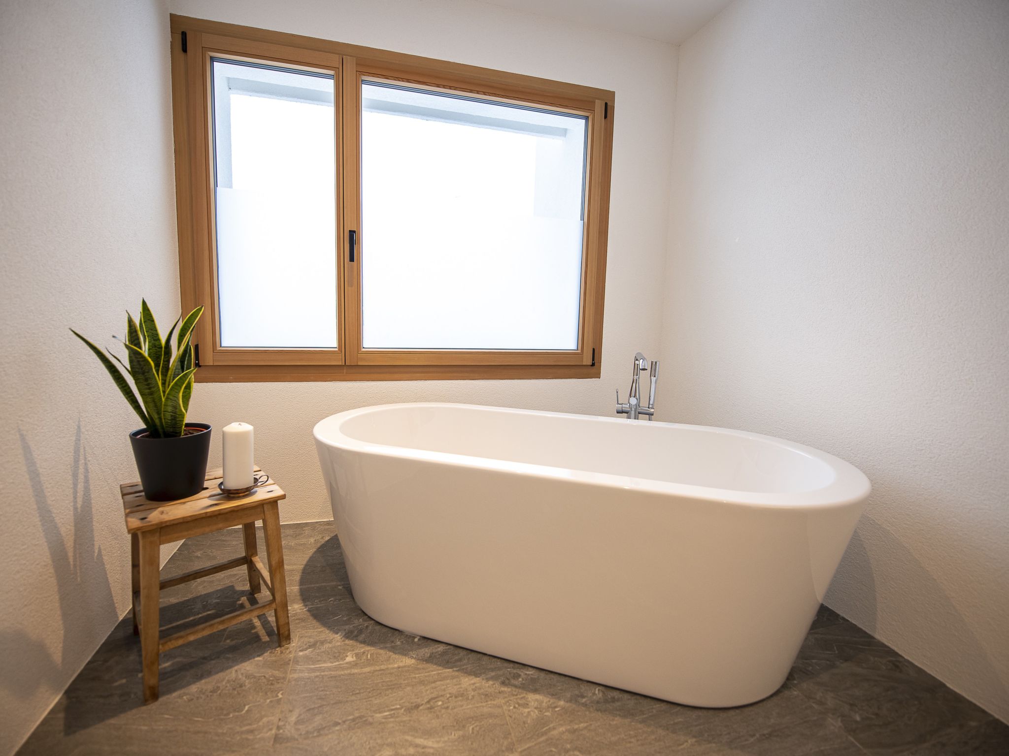 Photo of Flem Mountain Lodge, (Flims Waldhaus). Moderne neue 4.5 Ferienwohnung