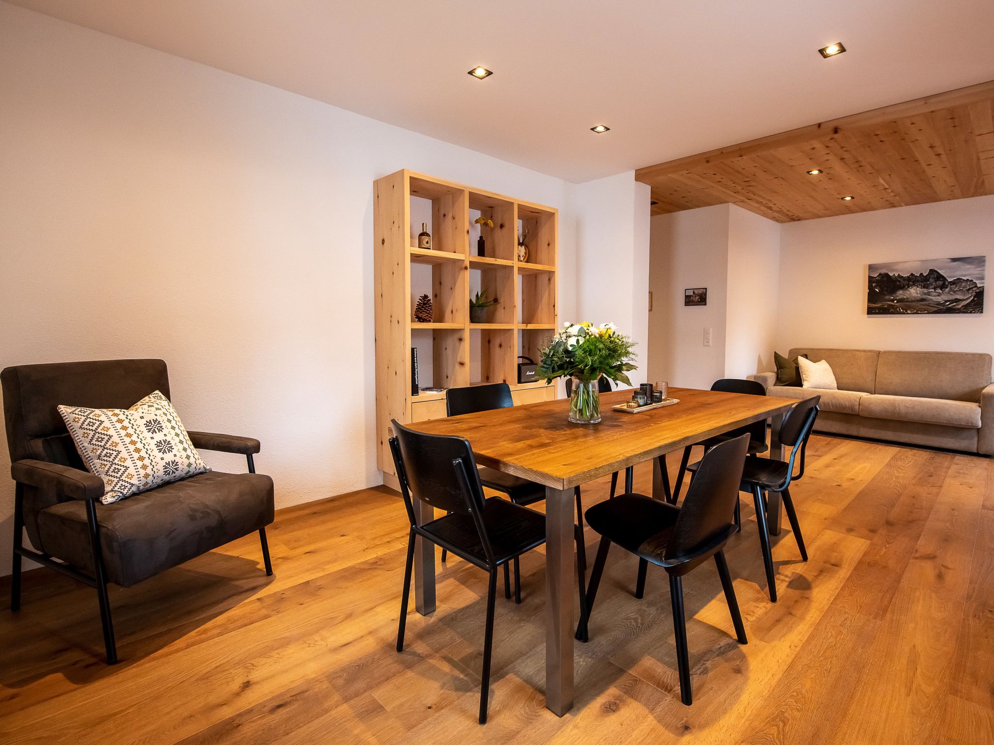 Photo of Flem Mountain Lodge, (Flims Waldhaus). Moderne neue 4.5 Ferienwohnung