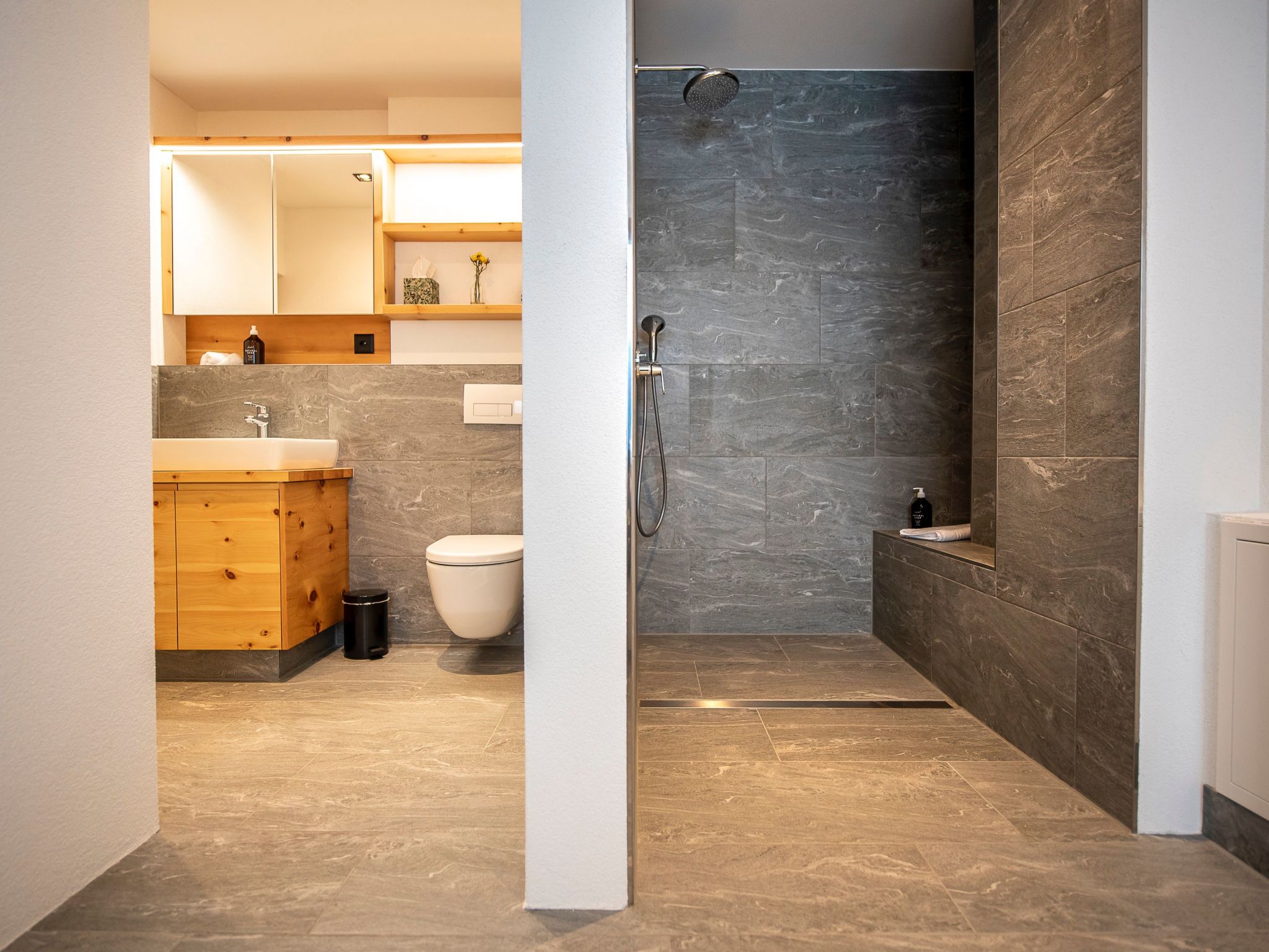 Photo of Flem Mountain Lodge, (Flims Waldhaus),