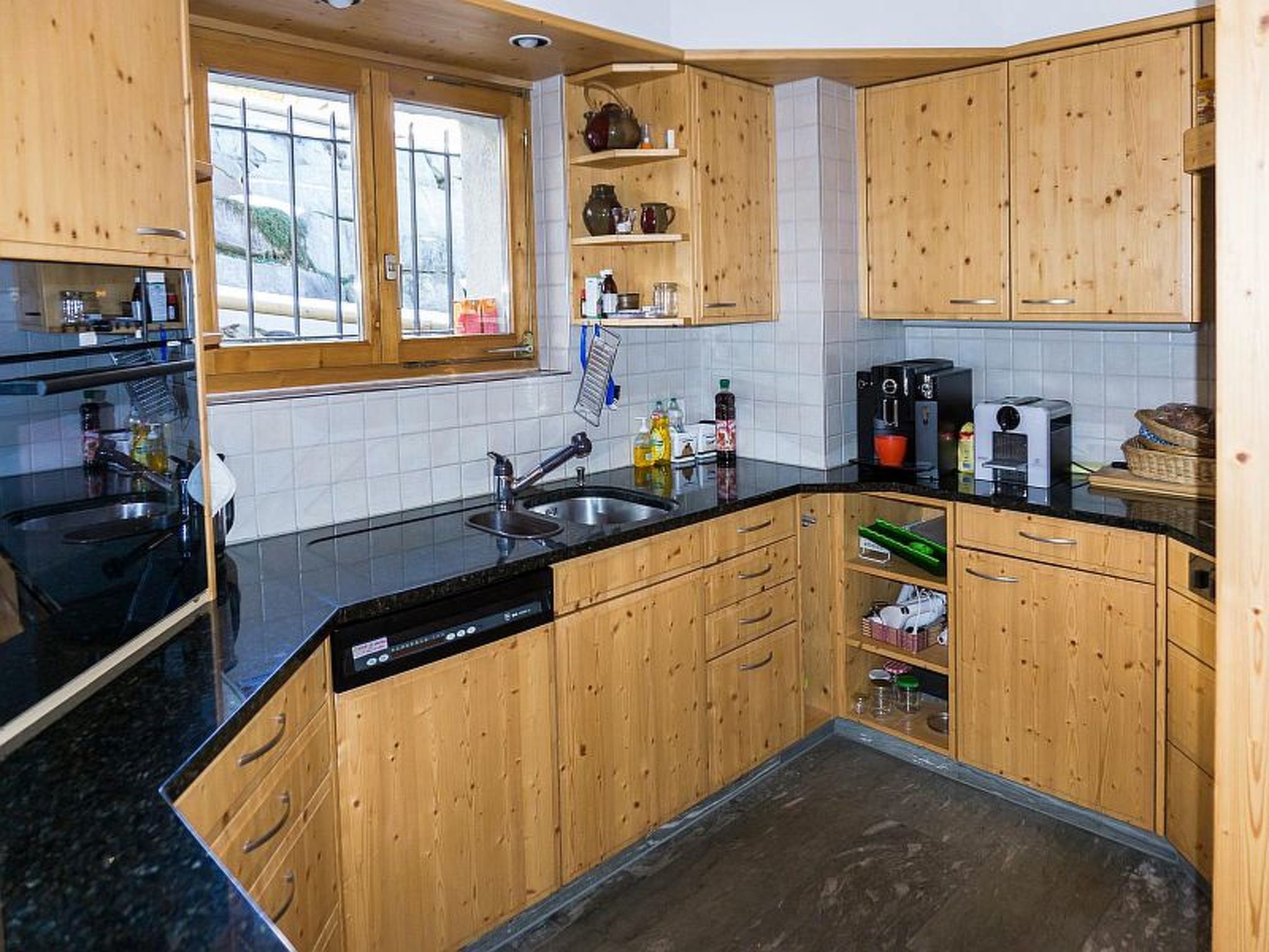 El Cantun, (Flims Dorf). 6-Zimmer Einfamilienhaus - Binnen