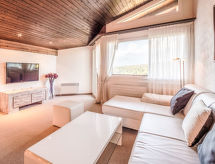 Zonnig 4-persoons appartement met uitzicht op de bergen bij Flims - thumbnail 2