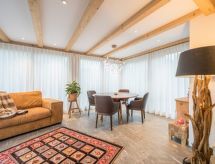 Ruim Alpenappartement met sauna direct aan de skipiste in Flims - thumbnail 3