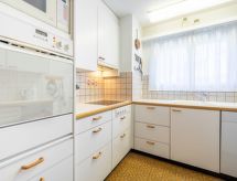 Rustiek appartement in Flims met uitzicht op bergen en meer - thumbnail 6
