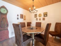 Rustiek appartement in Flims met uitzicht op bergen en meer - thumbnail 5