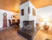 Rustiek appartement in Flims met uitzicht op bergen en meer - thumbnail 4
