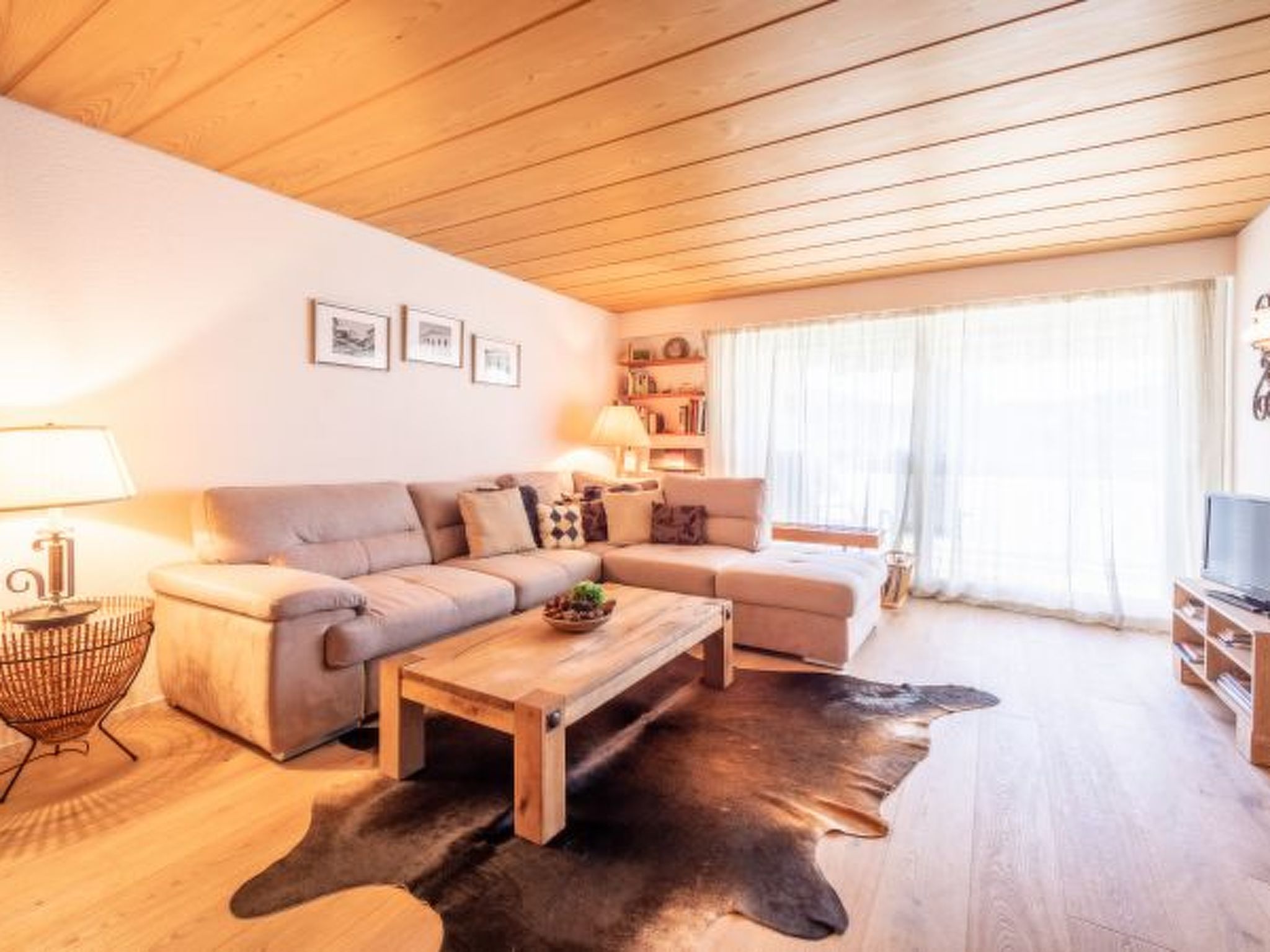 Haus Ner A1 Accommodation in Flims 