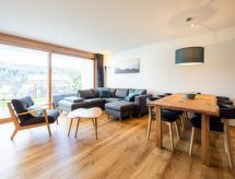 Rustiek bergappartement in Flims met terras en uitzicht op de Alpen - thumbnail 1
