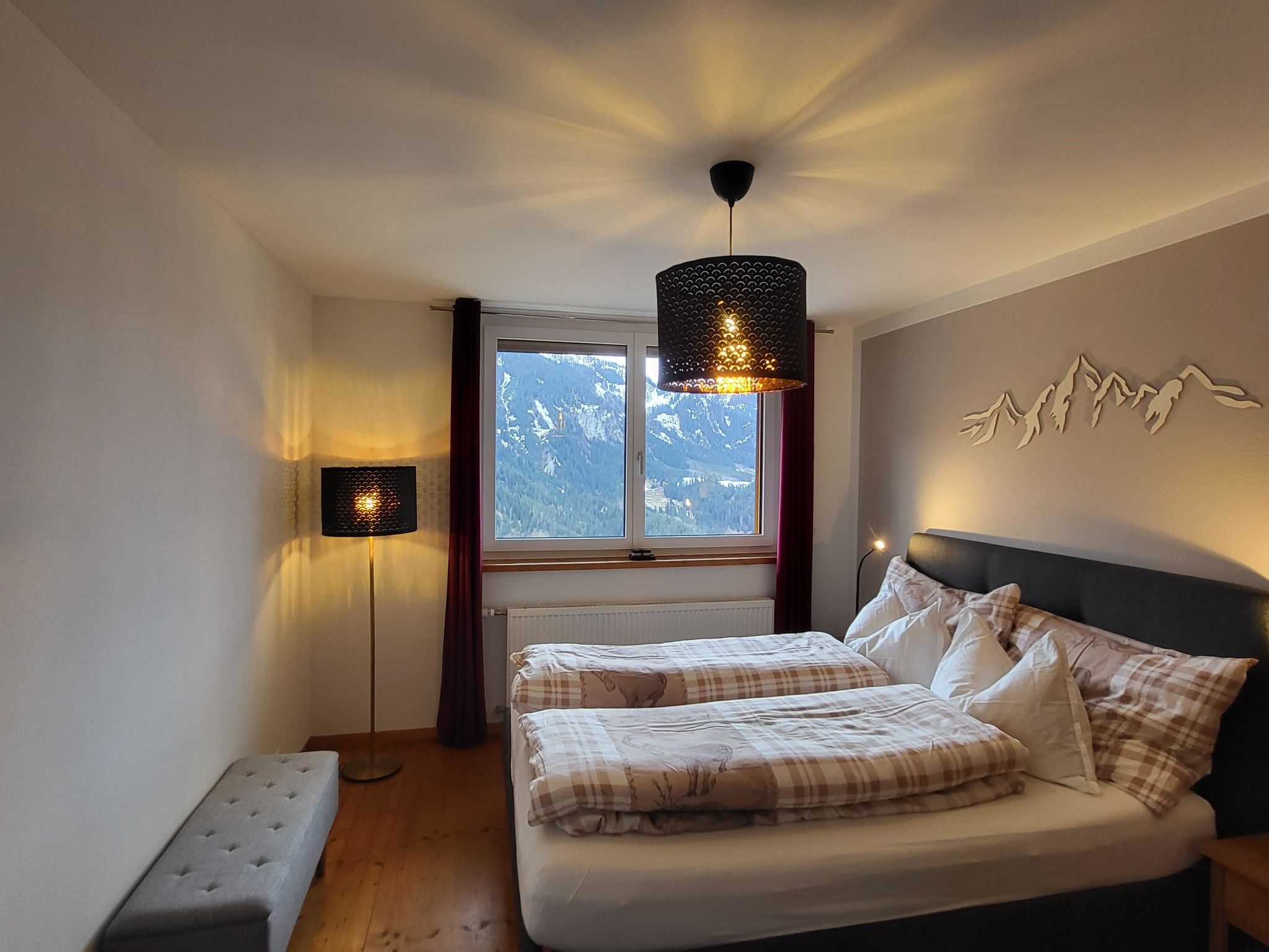 SWISS Chalet Bergoasa Appartement/Fewo, Dusche und Bad, WC, 4-Bettwohnung