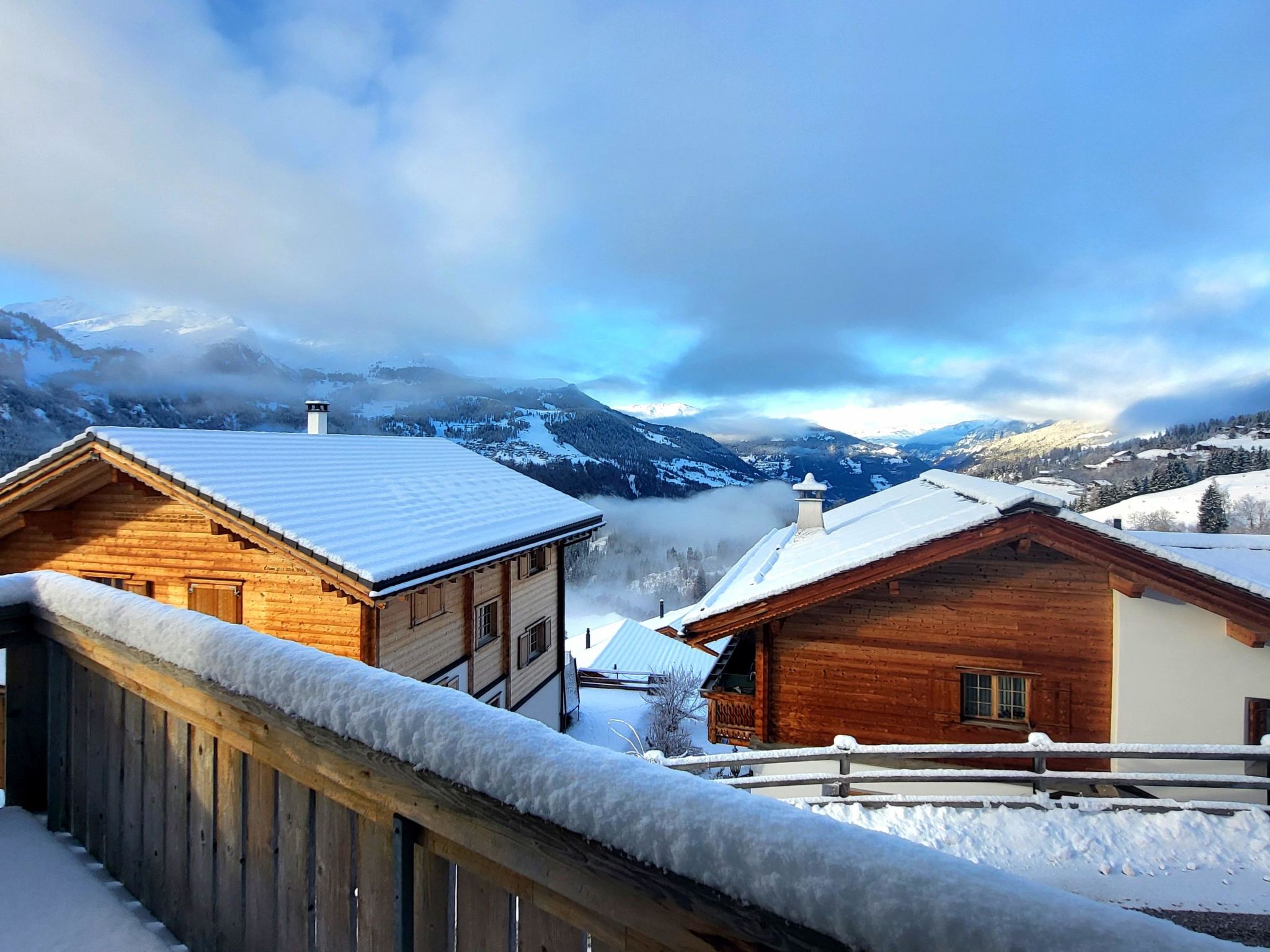 SWISS Chalet Bergoasa Appartement/Fewo, Dusche und Bad, WC, 4-Bettwohnung